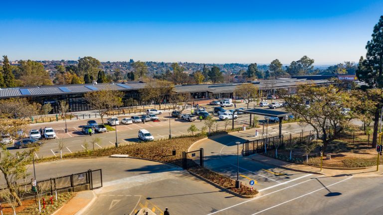 Neighbourhood Square Shopping Centre secured by Securomesh Fencing